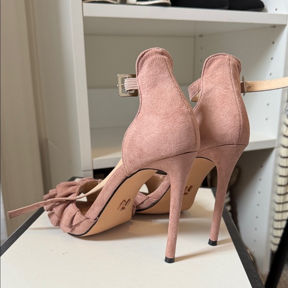 Dusty rose Ruffled Blush Heels - Picture 2 of 6